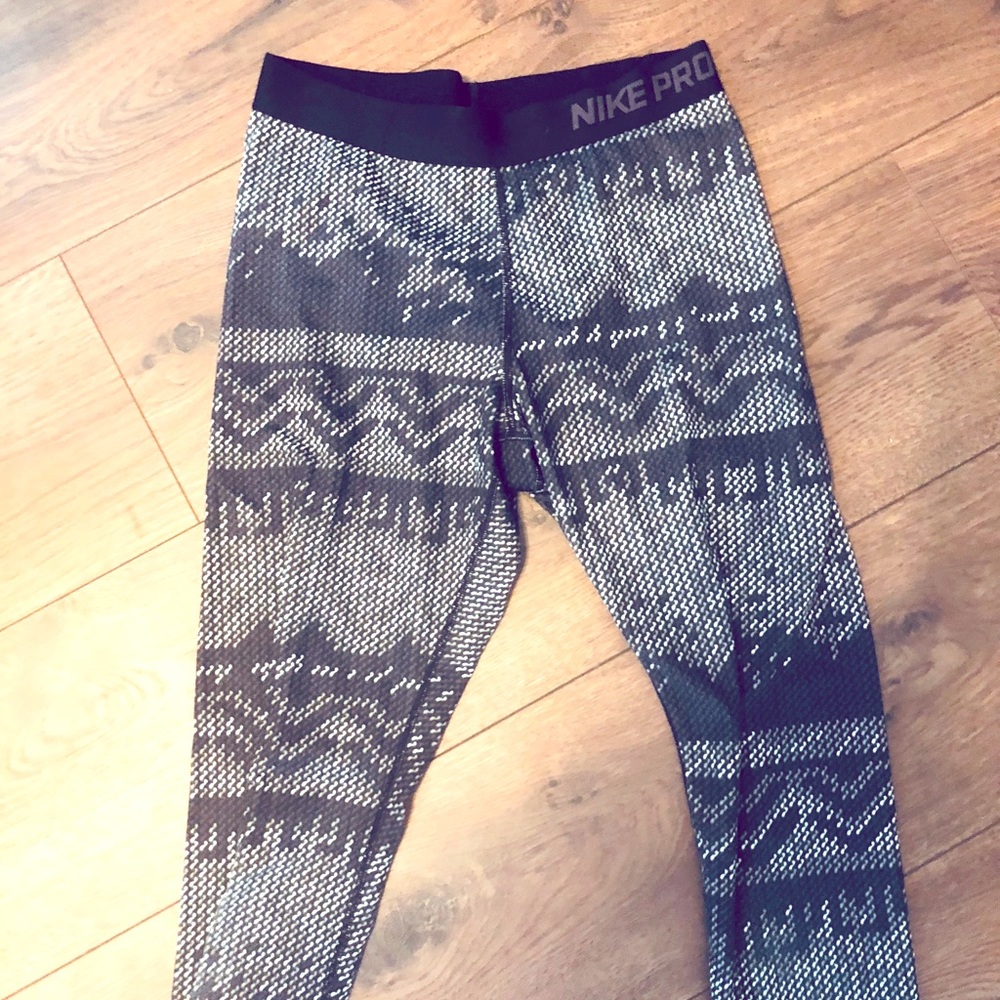 Nike pro leggings brand new